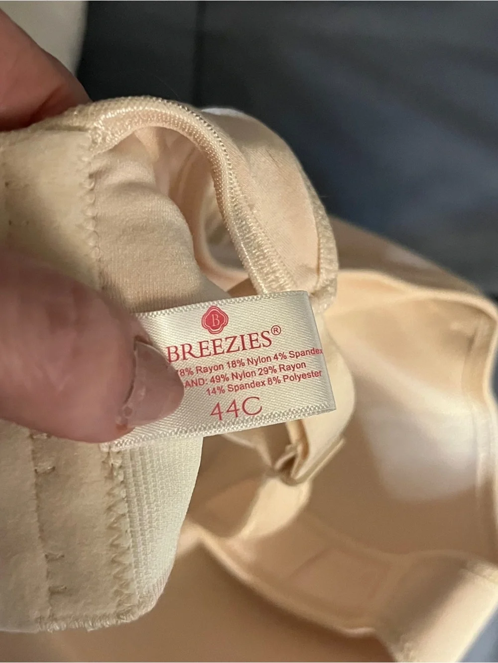Breezies Light Pink Full Coverage T-Shirt Bra High Impact Size 44C